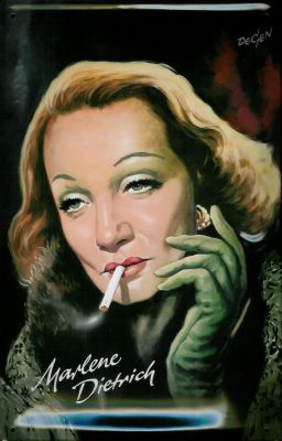 P9343 Marlene Dietrich
